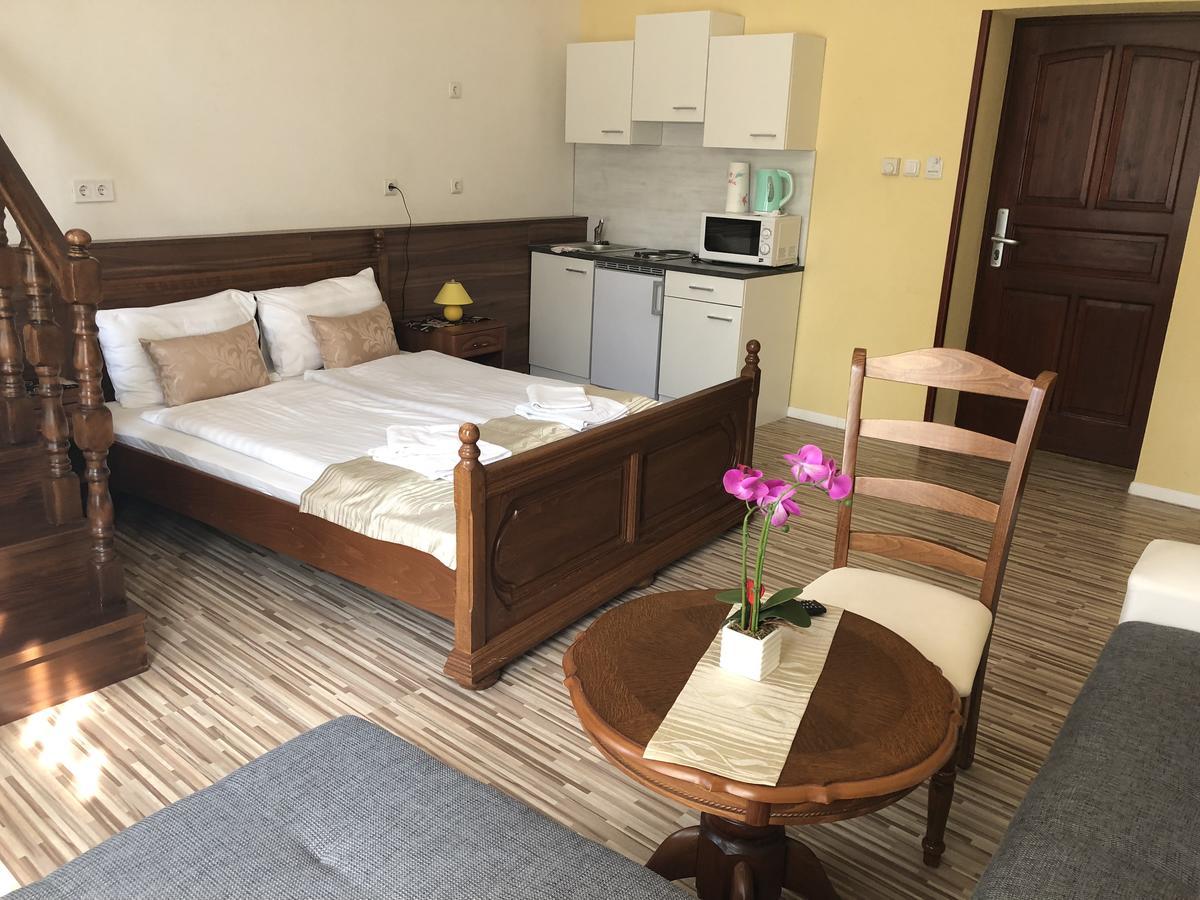 Mosoly Apartman Szeged Exterior photo